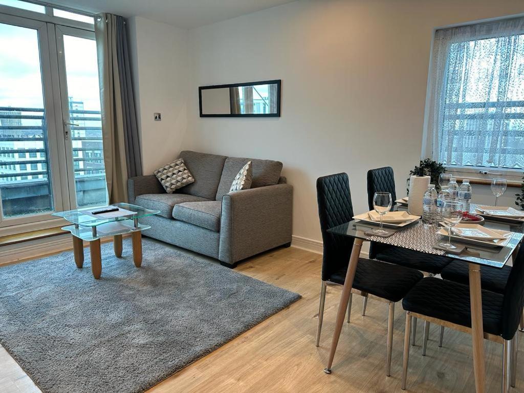 Apartamento Cosy Views Londres Exterior foto