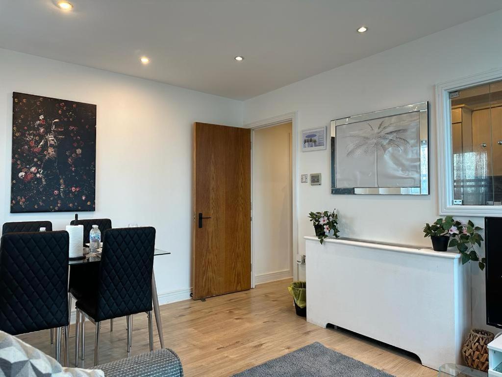 Apartamento Cosy Views Londres Exterior foto